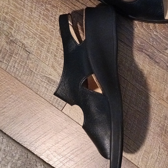 FINN Comfort leather sandals 🖤 - Picture 3 of 9